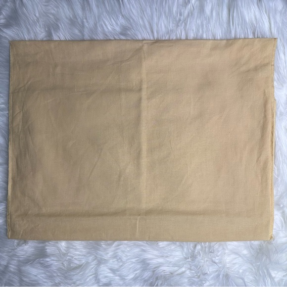 LV Fold-over Dust Bag #021 - 18” x 13.5” - Picture 4 of 5